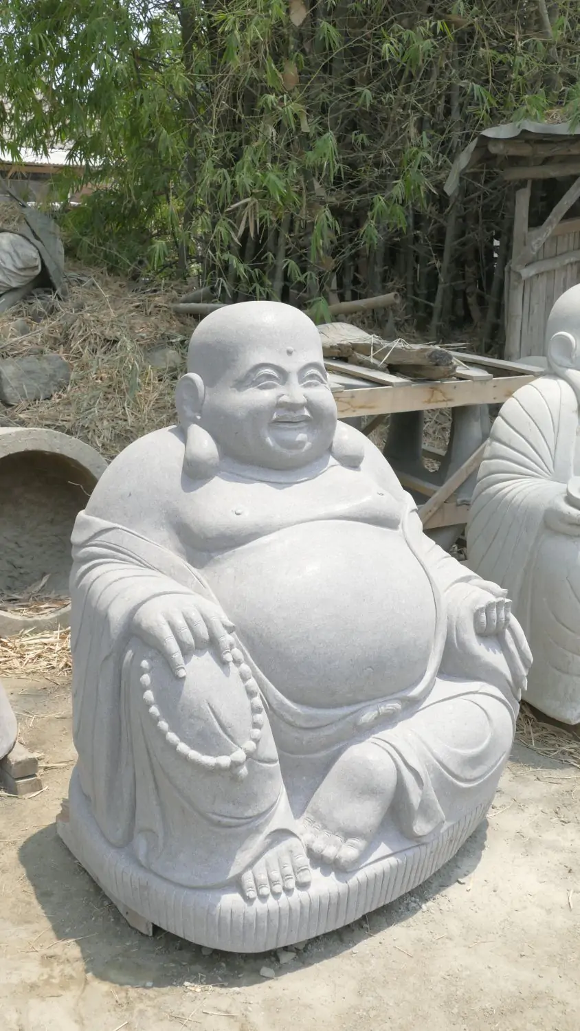  Product image 3 of the product “Seated Chinese Buddha, 122 cm height, riverstone ”